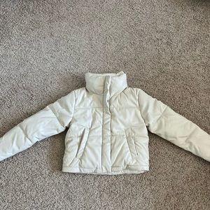 Abercrombie & Fitch Vegan Leather Mini Puffer, XS, Cream Color